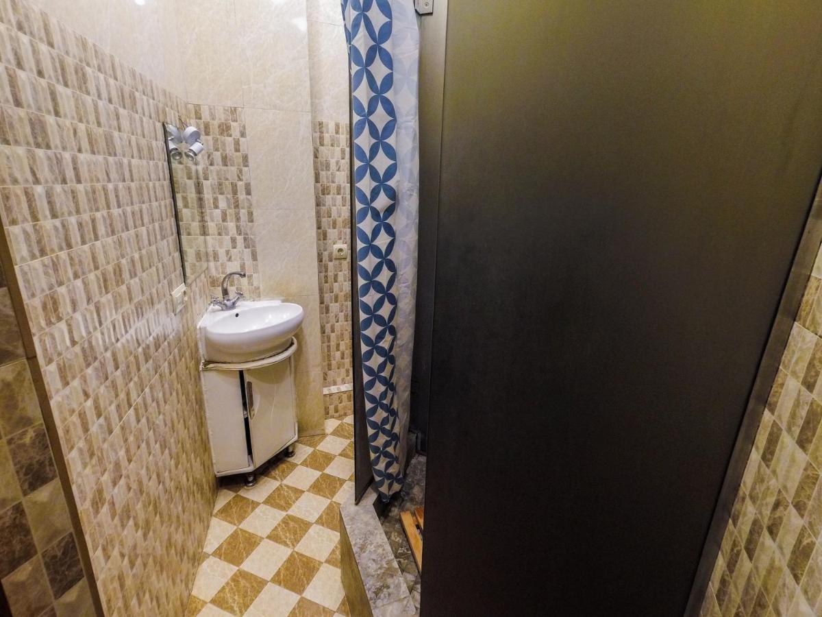 Saperka Hostel Kiev Bagian luar foto