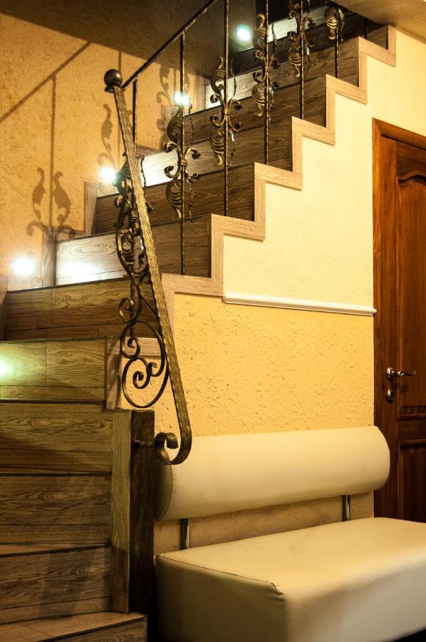 Saperka Hostel Kiev Bagian luar foto