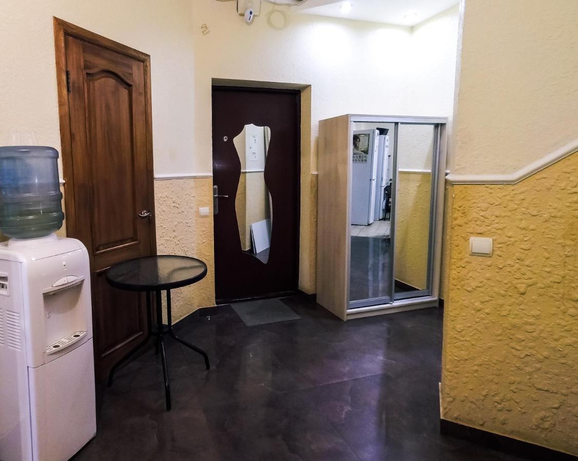Saperka Hostel Kiev Bagian luar foto